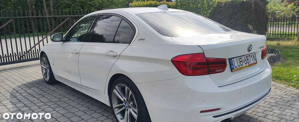 BMW Seria 3 330e iPerformance Sport Line - 4