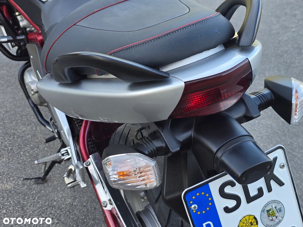 Kawasaki ER - 32