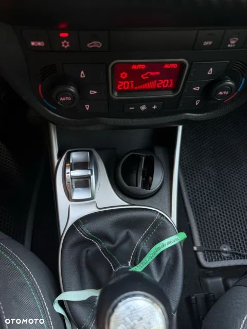 Alfa Romeo Mito TB 1.4 16V MultiAir Quadrifoglio Verde - 11