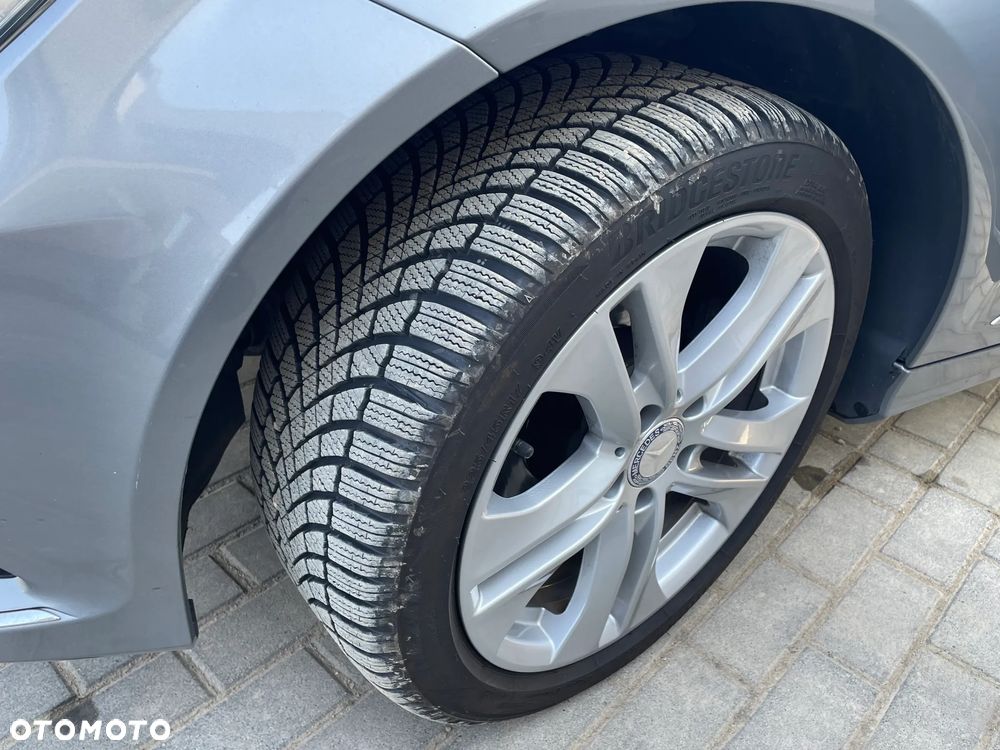 Mercedes-Benz Klasa C 180 (BlueEFFICIENCY) 7G-TRONIC Avantgarde - 24