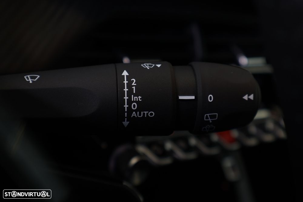 Peugeot 2008 1.2 PureTech Style - 6