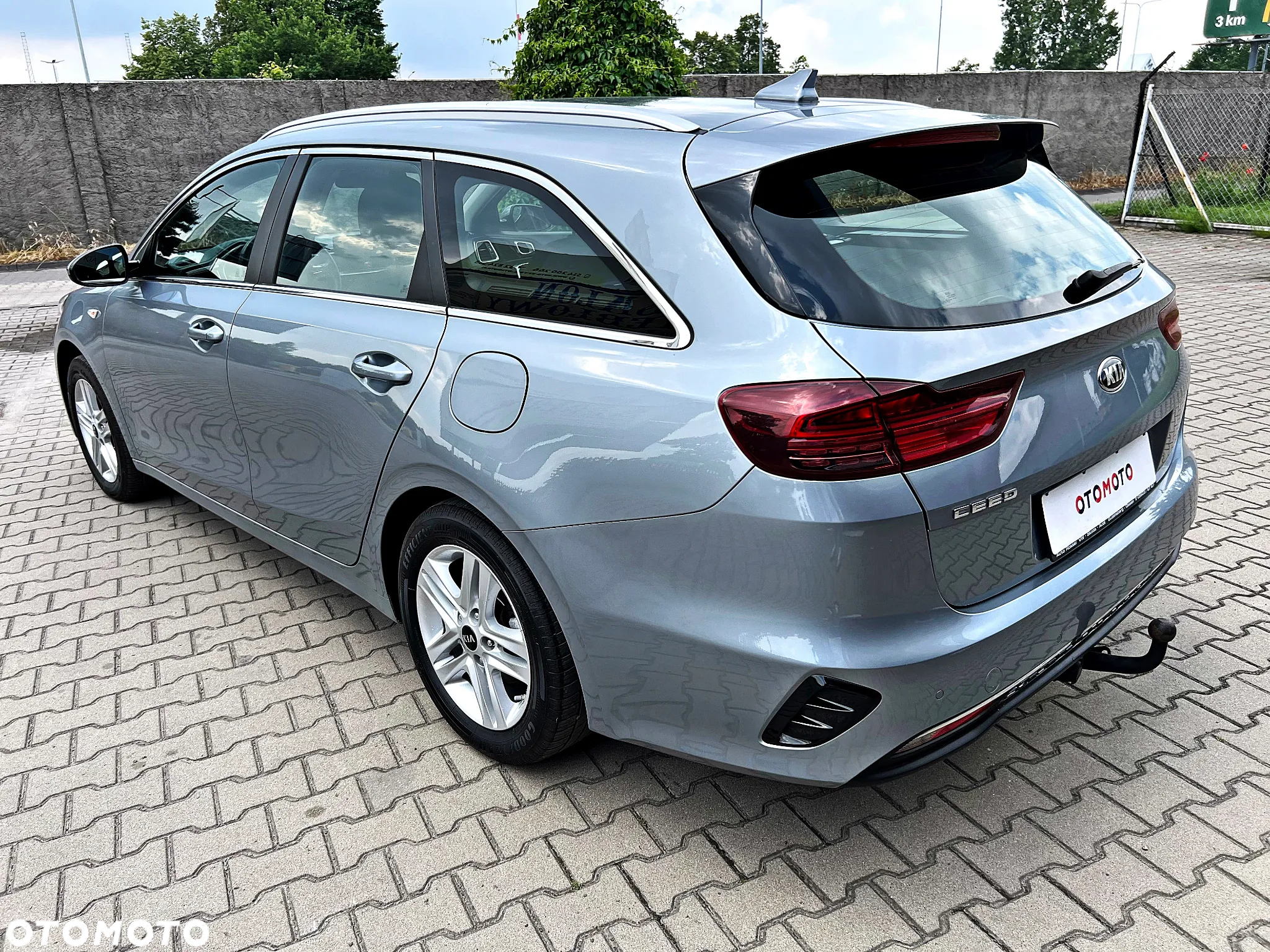 Kia Ceed 1.6 CRDi DCT Spirit - 4