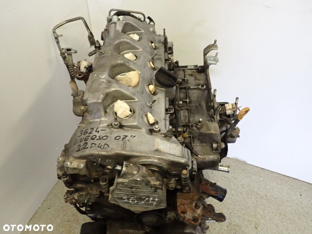 TOYOTA COROLLA VERSO 2.2 D4D 04-09 SILNIK MOTOR - 2