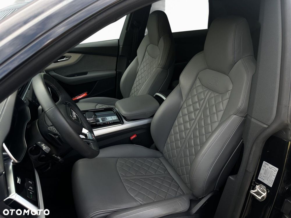 Audi Q8 - 26