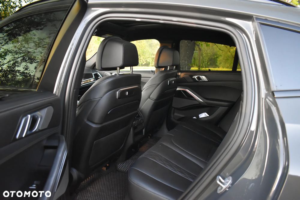 BMW X6M - 18