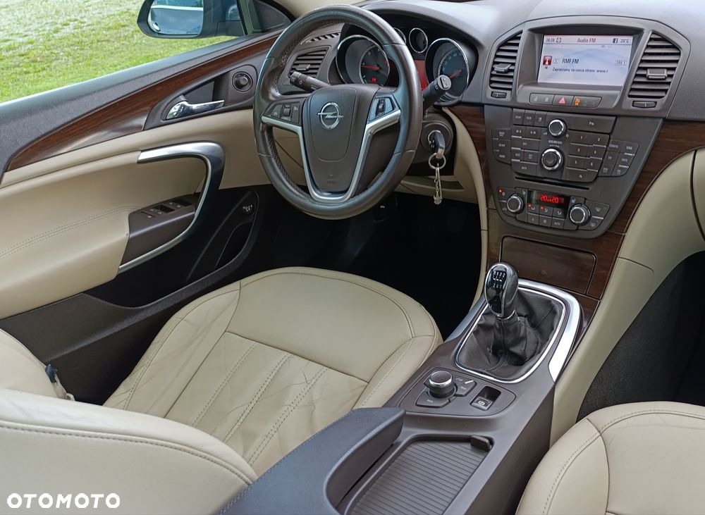 Opel Insignia - 8