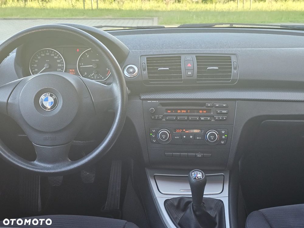 BMW Seria 1 118d DPF Edition Sport - 13