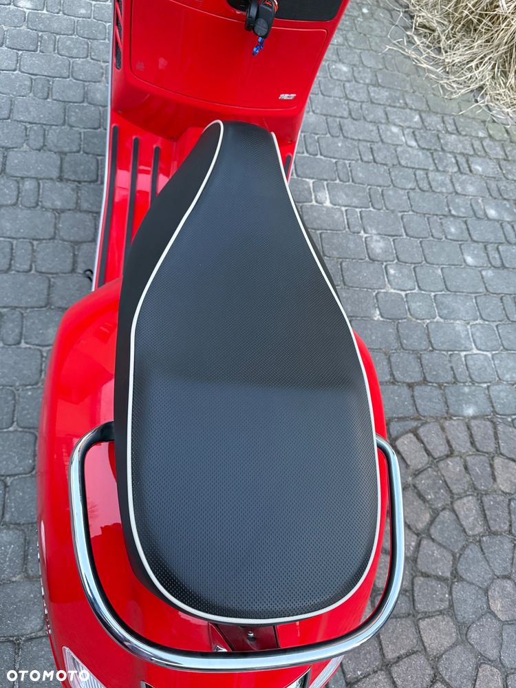 Vespa GTS - 12