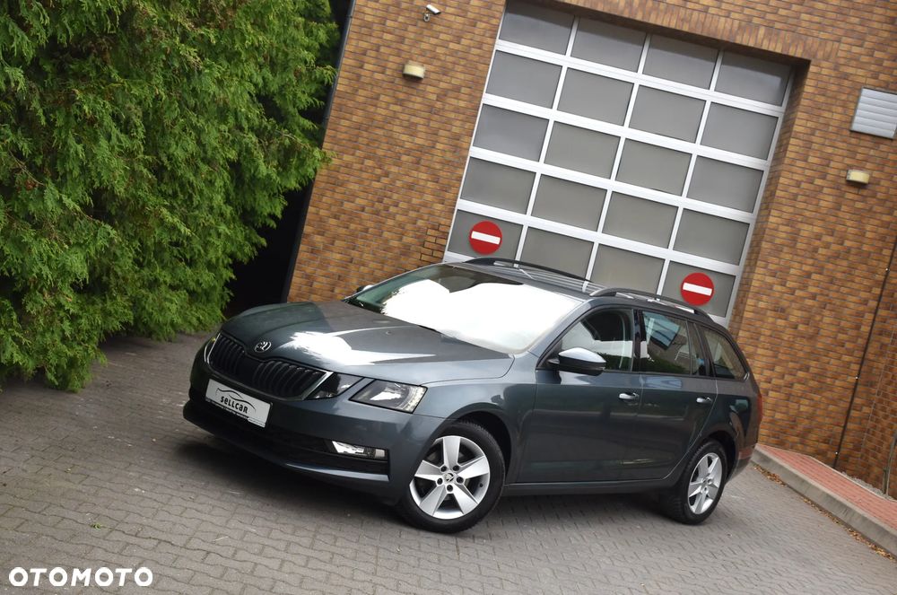 Skoda Octavia 1.6 TDI DSG Style - 2