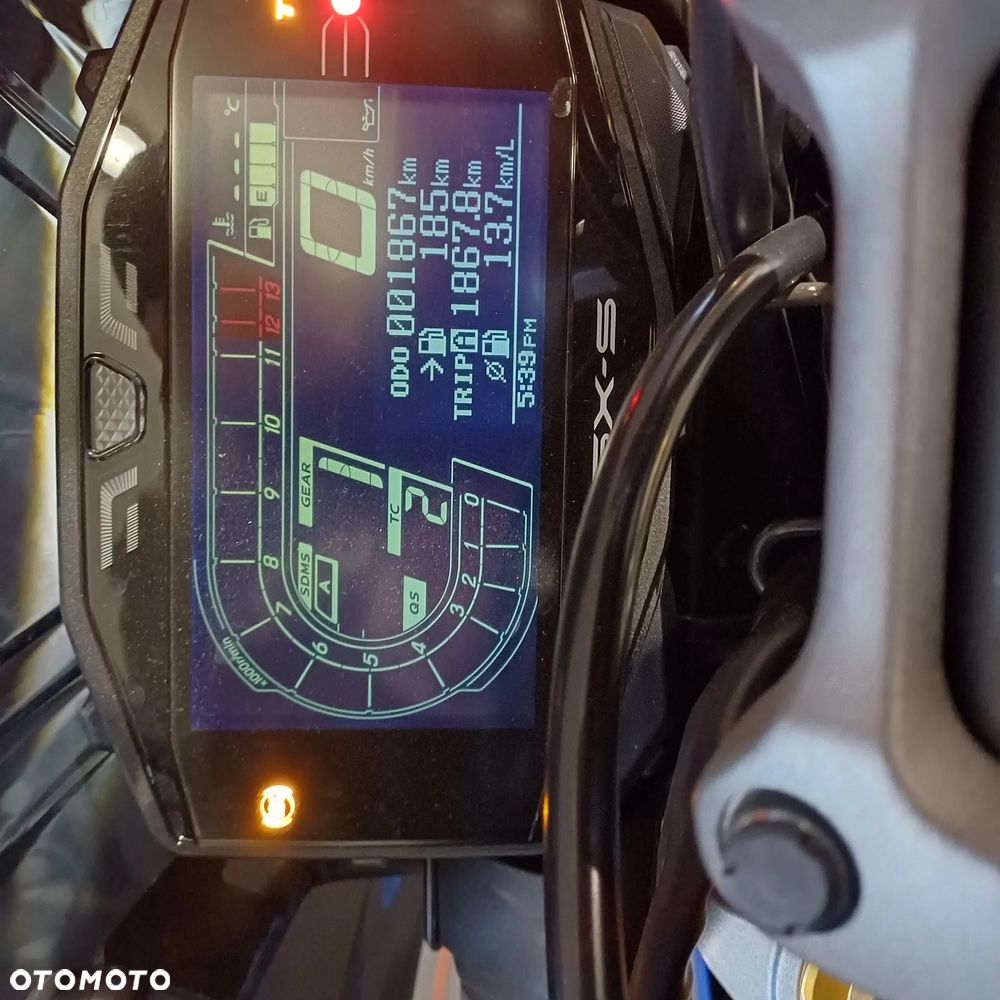 Suzuki GSX 1000 - 11