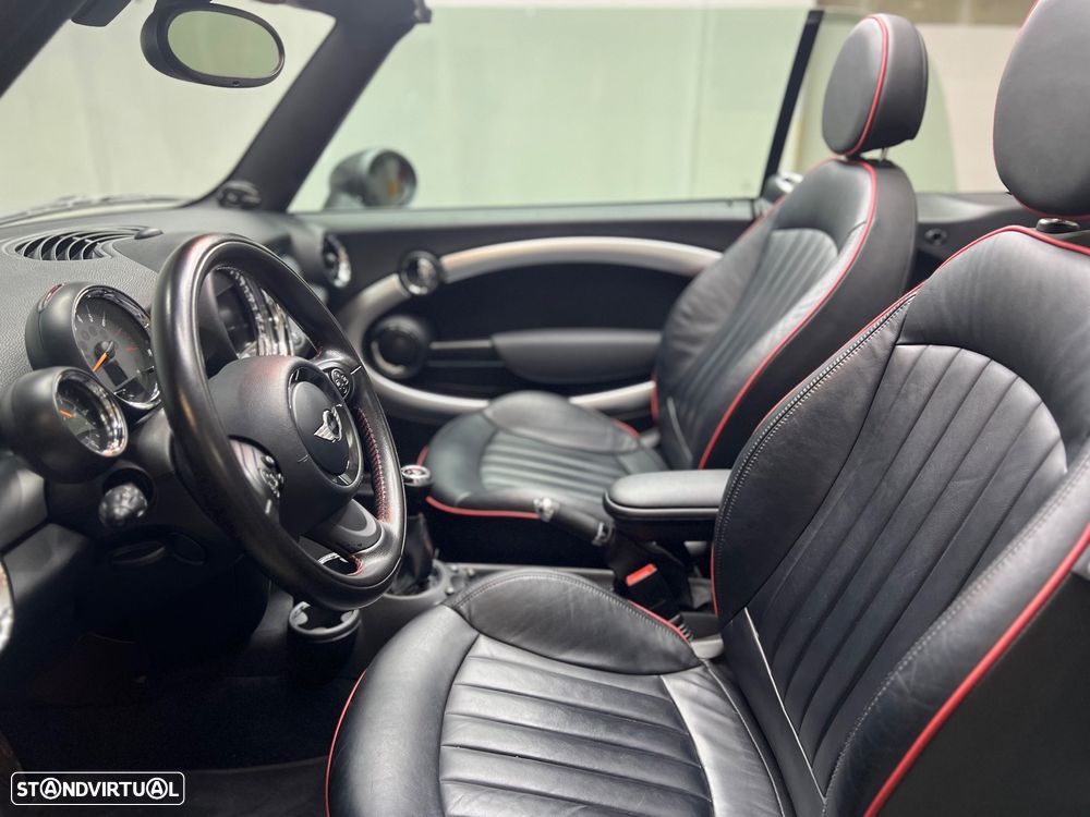 MINI 3 Portas John Cooper Works - 16