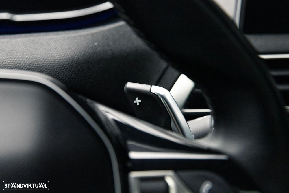 Peugeot 5008 1.5 BlueHDi Allure EAT8 - 40