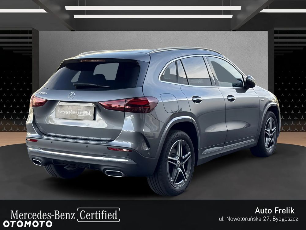 Mercedes-Benz GLA 250 e PHEV AMG Line 8G-DCT - 6