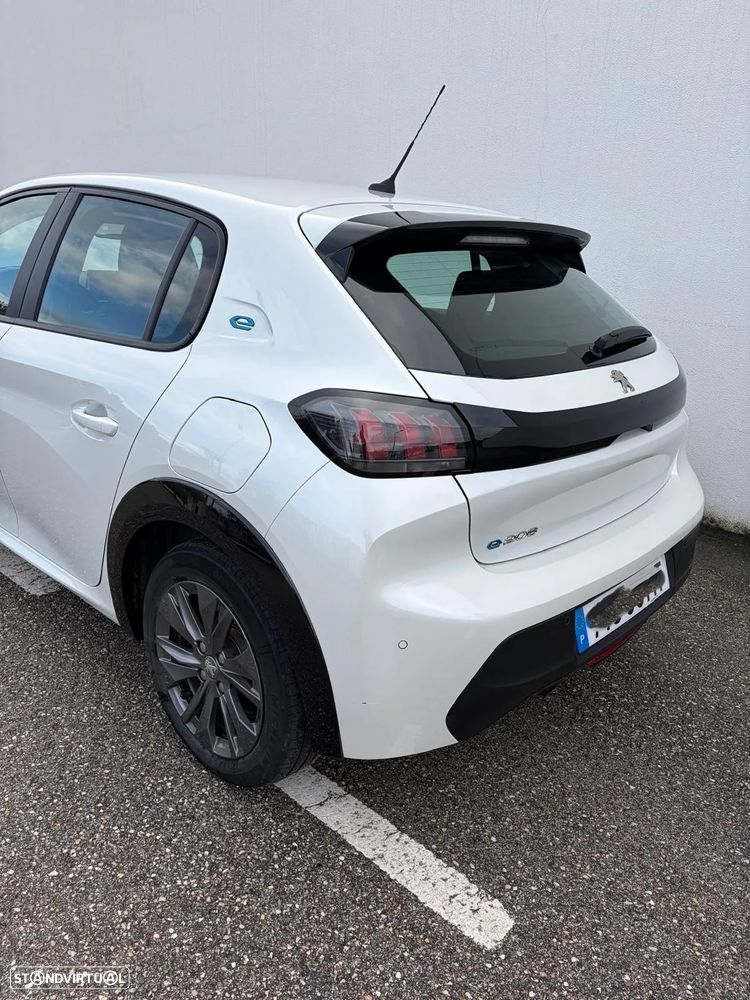 Peugeot e-208 50 kWh Active Pack - 12