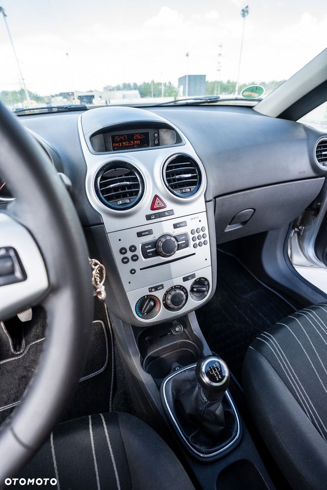 Opel Corsa 1.2 16V - 39
