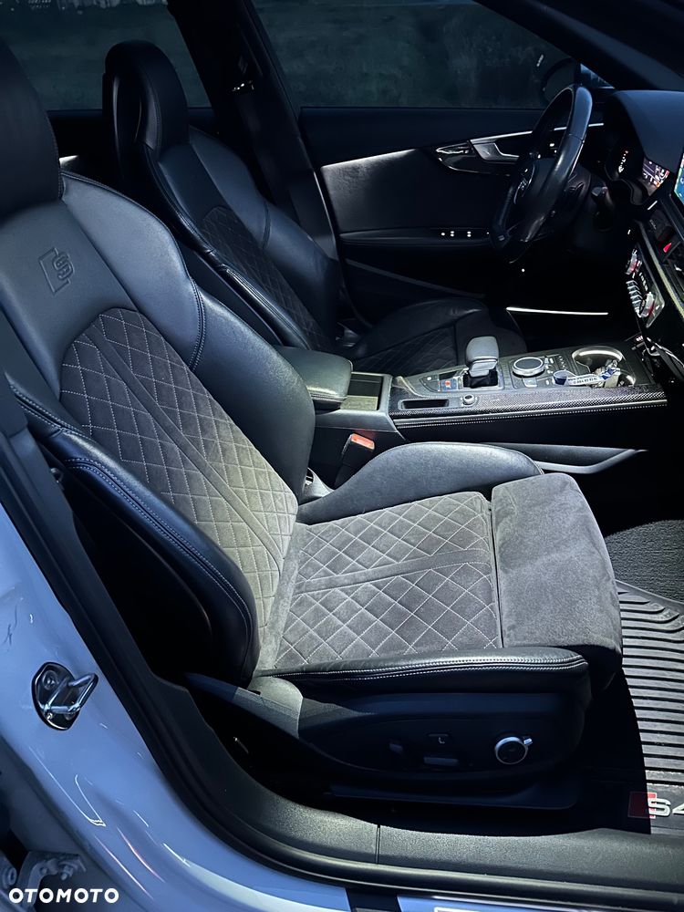 Audi S4 Limousine - 16