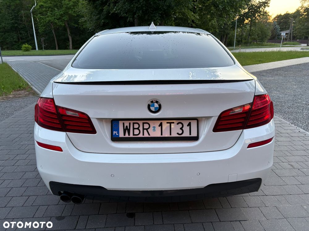 BMW Seria 5 525d xDrive - 7