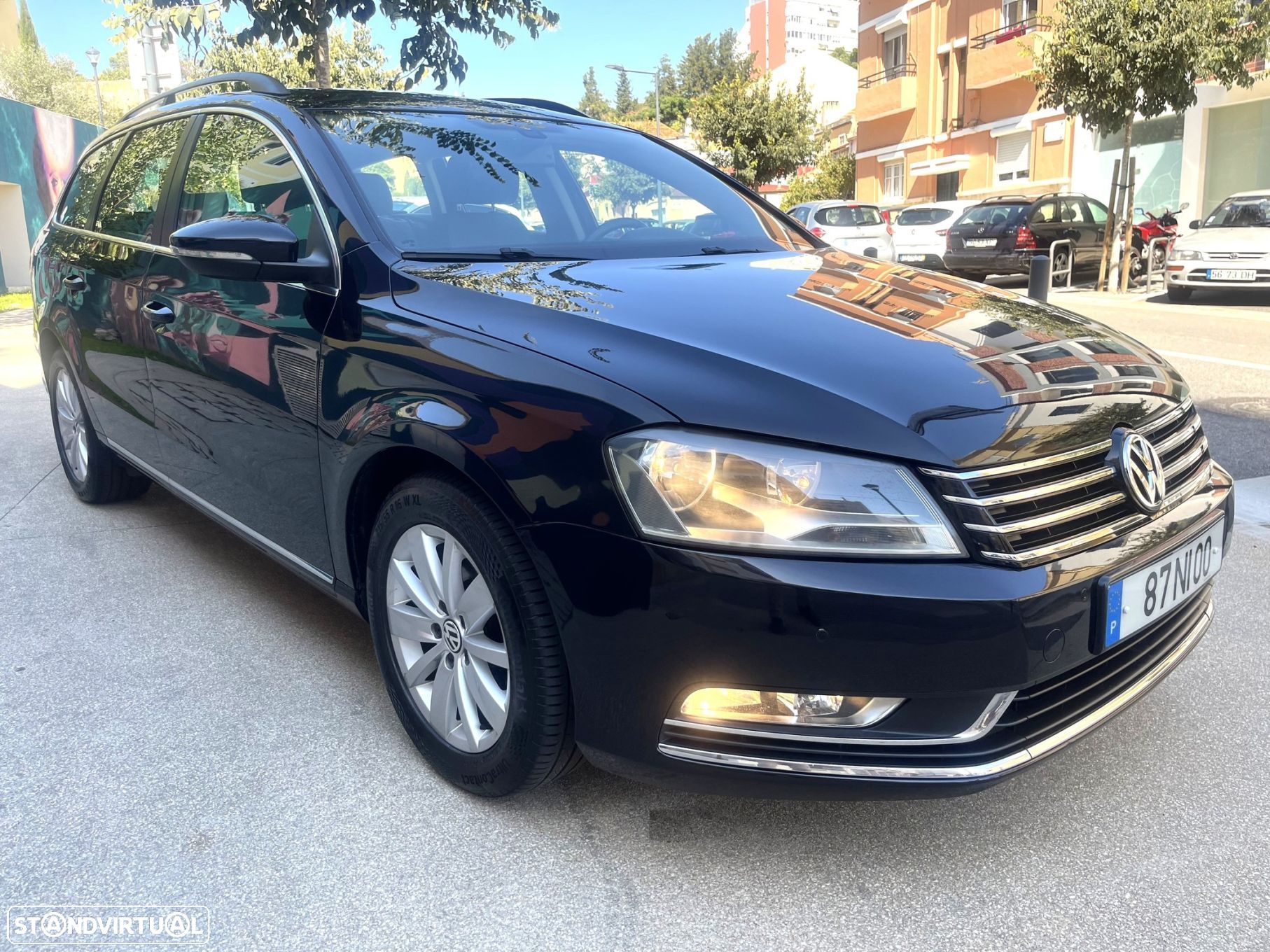 VW Passat Variant 1.6 TDI Confortline Navig - 1
