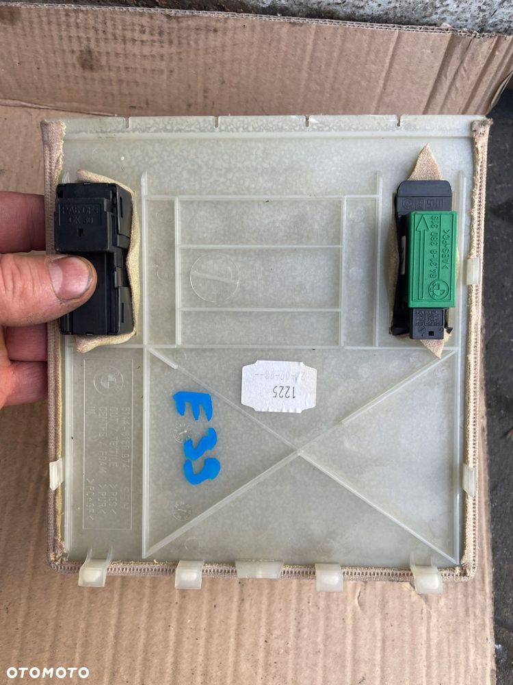 zaślepka silniczka szyberdachu przełącznik bmw e39 kremowa pod mikrofon - 2