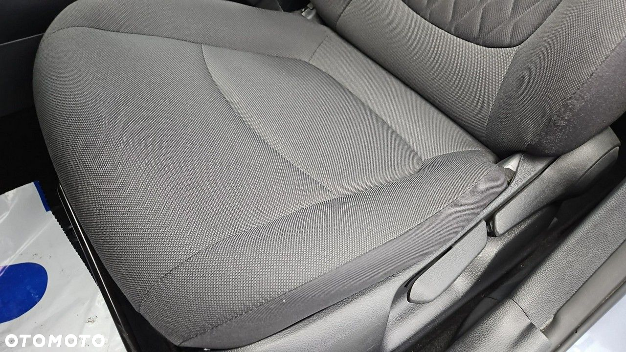 Toyota Corolla 1.5 Comfort - 12