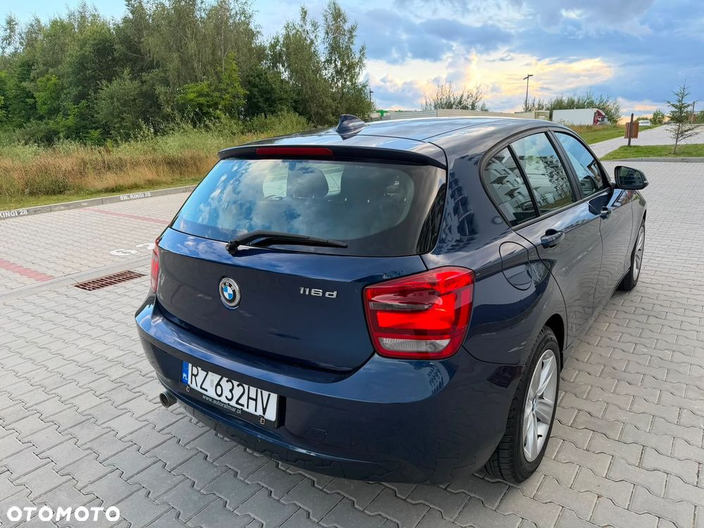 BMW Seria 1 116d Sport Line - 9