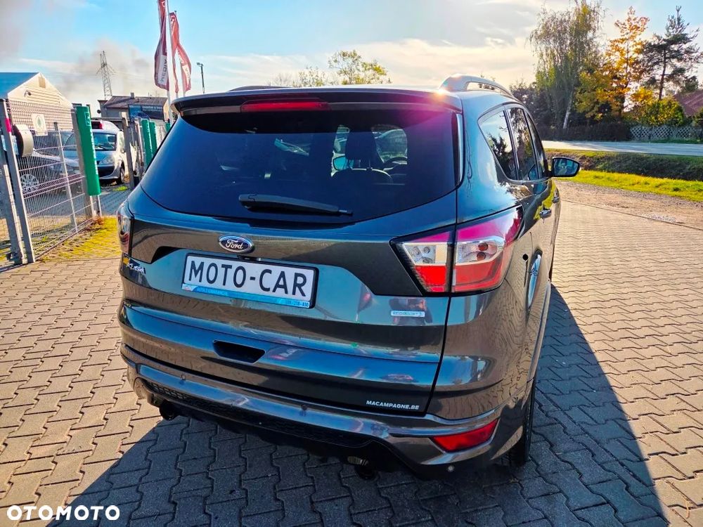 Ford Kuga 1.5 EcoBoost 2x4 ST-Line - 10