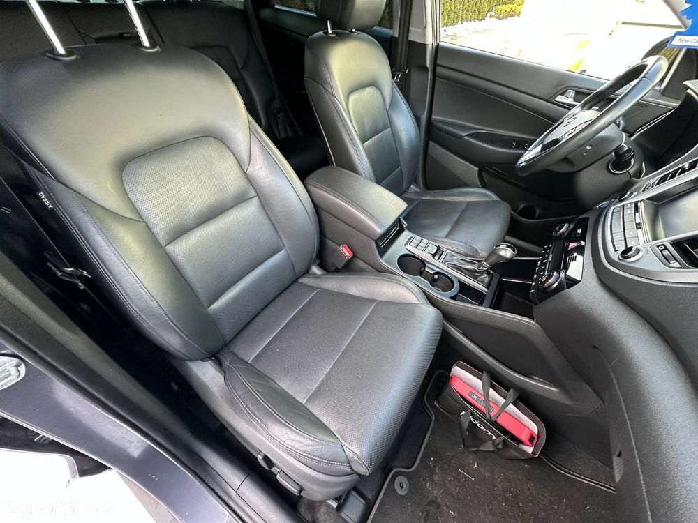 Hyundai Tucson 2.0 CRDI 4WD Automatik Premium - 12