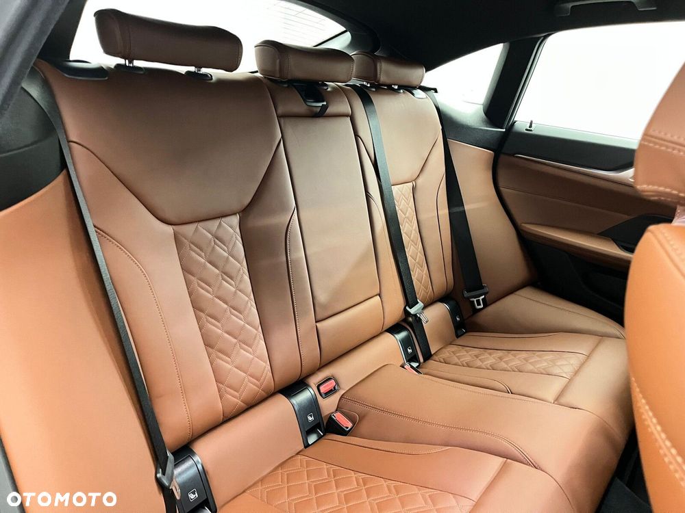 BMW Seria 4 420d xDrive mHEV M Sport - 37