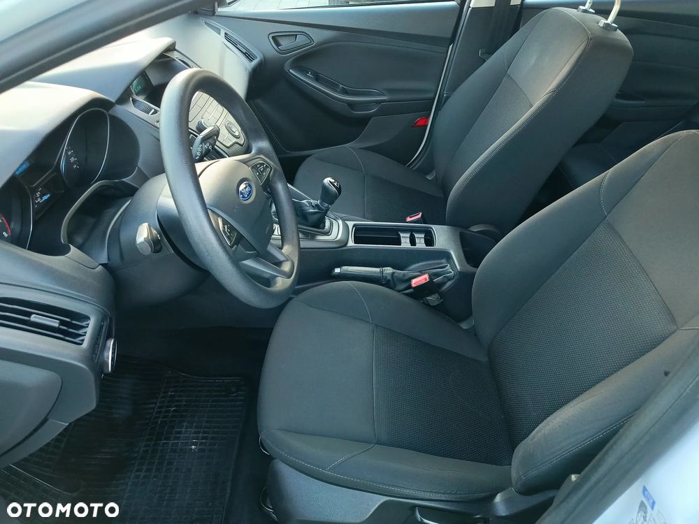 Ford Focus 1.0 EcoBoost Trend ASS - 17