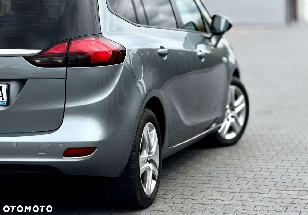 Opel Zafira - 10