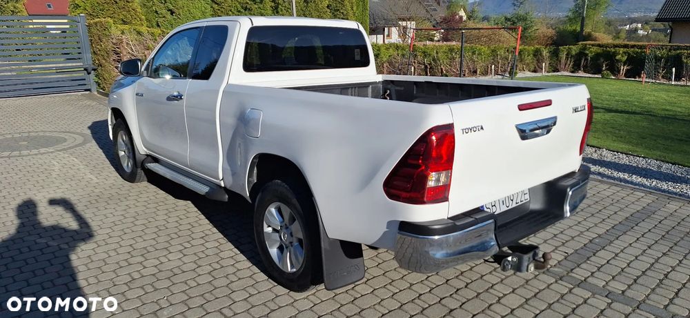 Toyota Hilux 4x4 Extra Cab Duty Comfort - 3