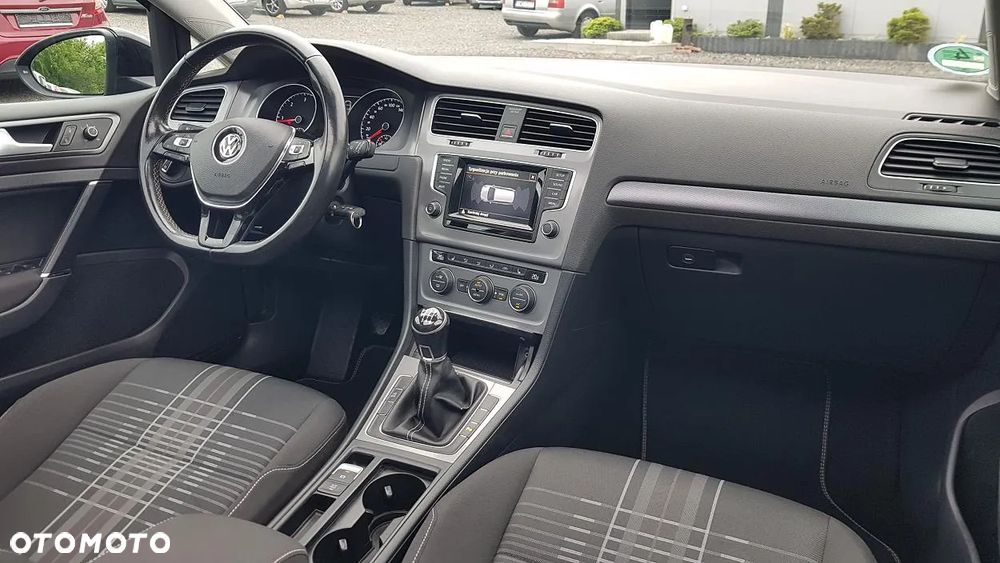 Volkswagen Golf Variant 2.0 TDI BlueMotion Technology Lounge - 22