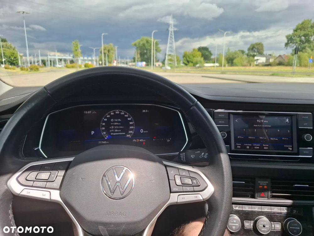 Volkswagen Jetta - 13