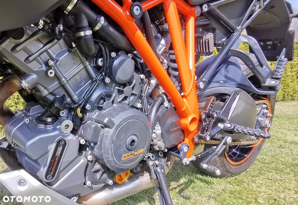 KTM Super Duke - 22