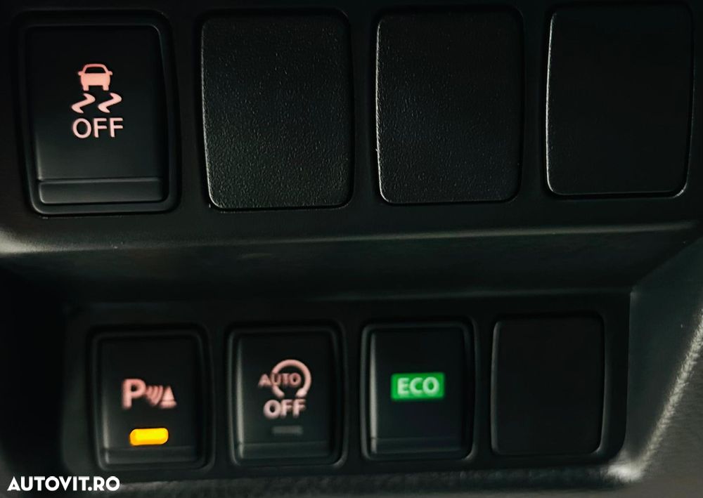 Nissan Qashqai 1.6 DCI Xtronic TEKNA - 13