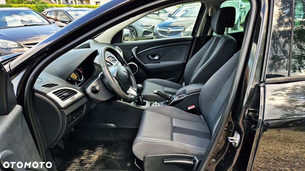 Renault Megane TCe 180 Luxe - 30