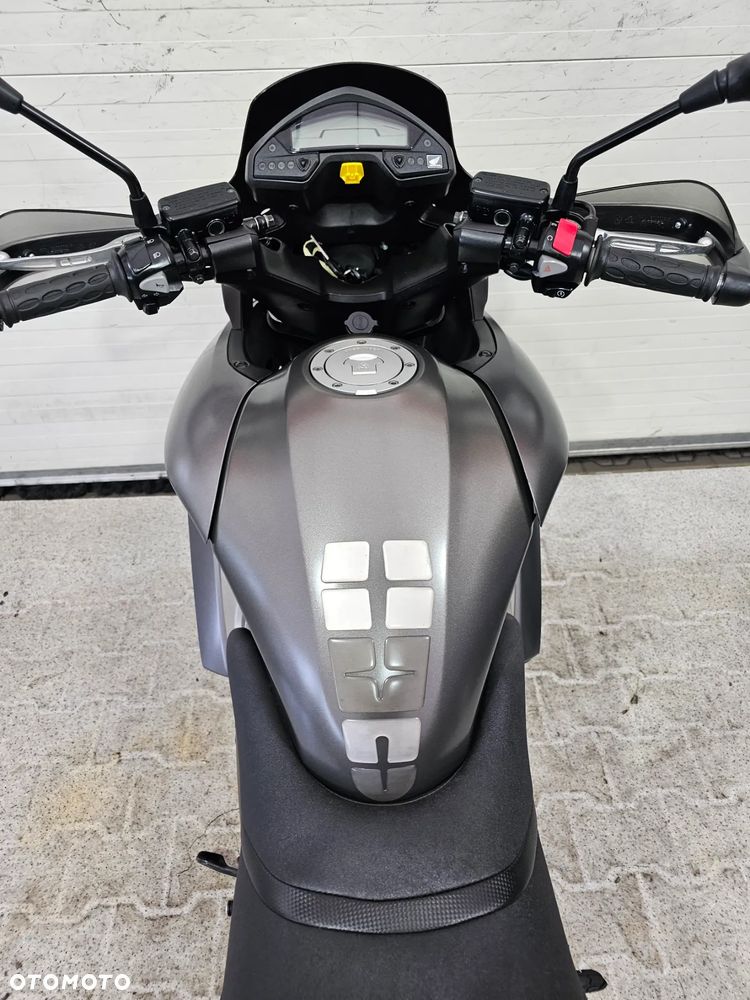 Honda VFR - 31