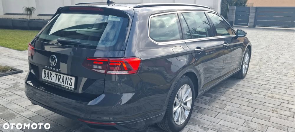 Volkswagen Passat - 24