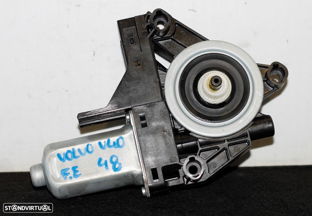 MOTOR ELEVATÓRIO DO VIDRO DIANTEIRO ESQUERDO VOLVO V40 - 2