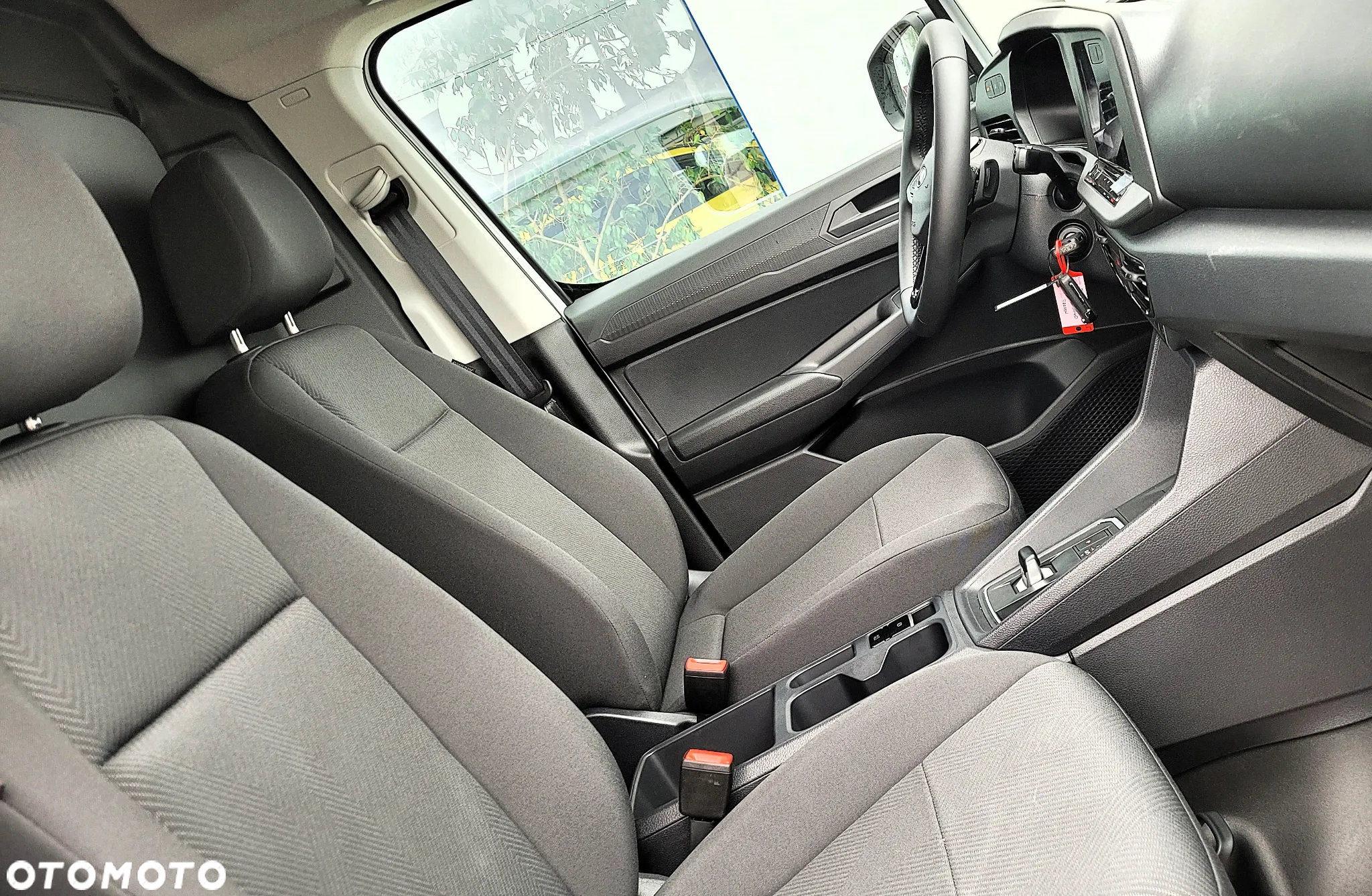 Ford Transit Connect - 10