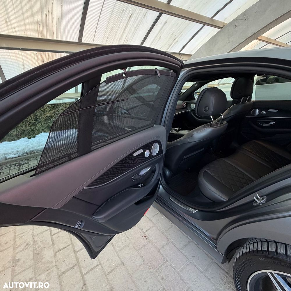 Mercedes-Benz E 300 de 9G-TRONIC - 14