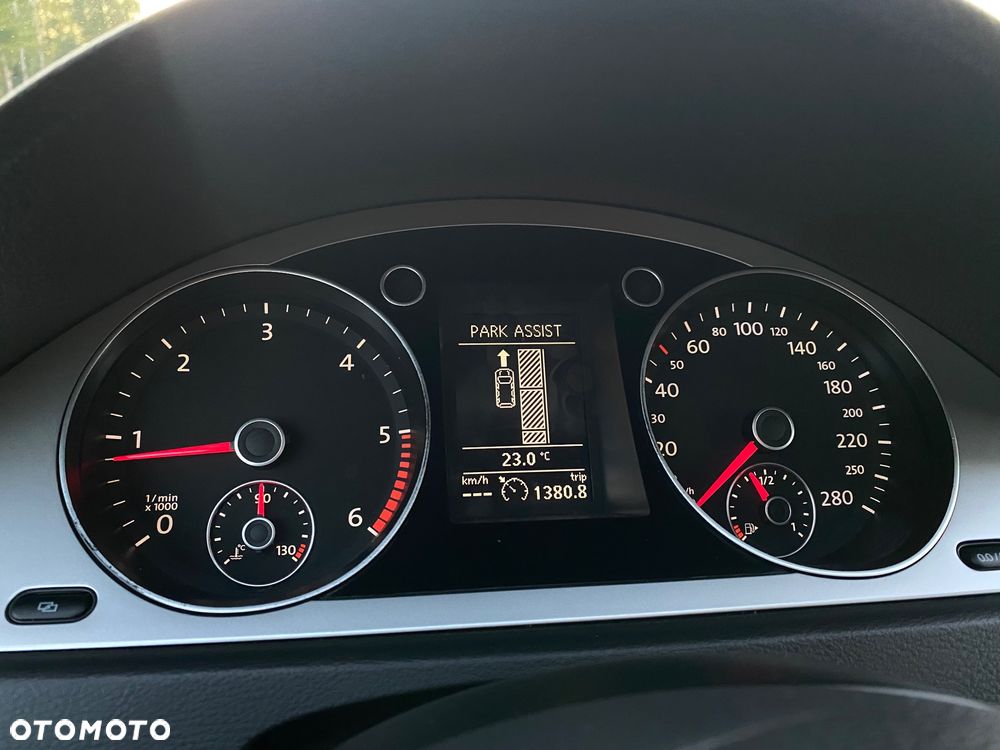 Volkswagen Passat CC - 21