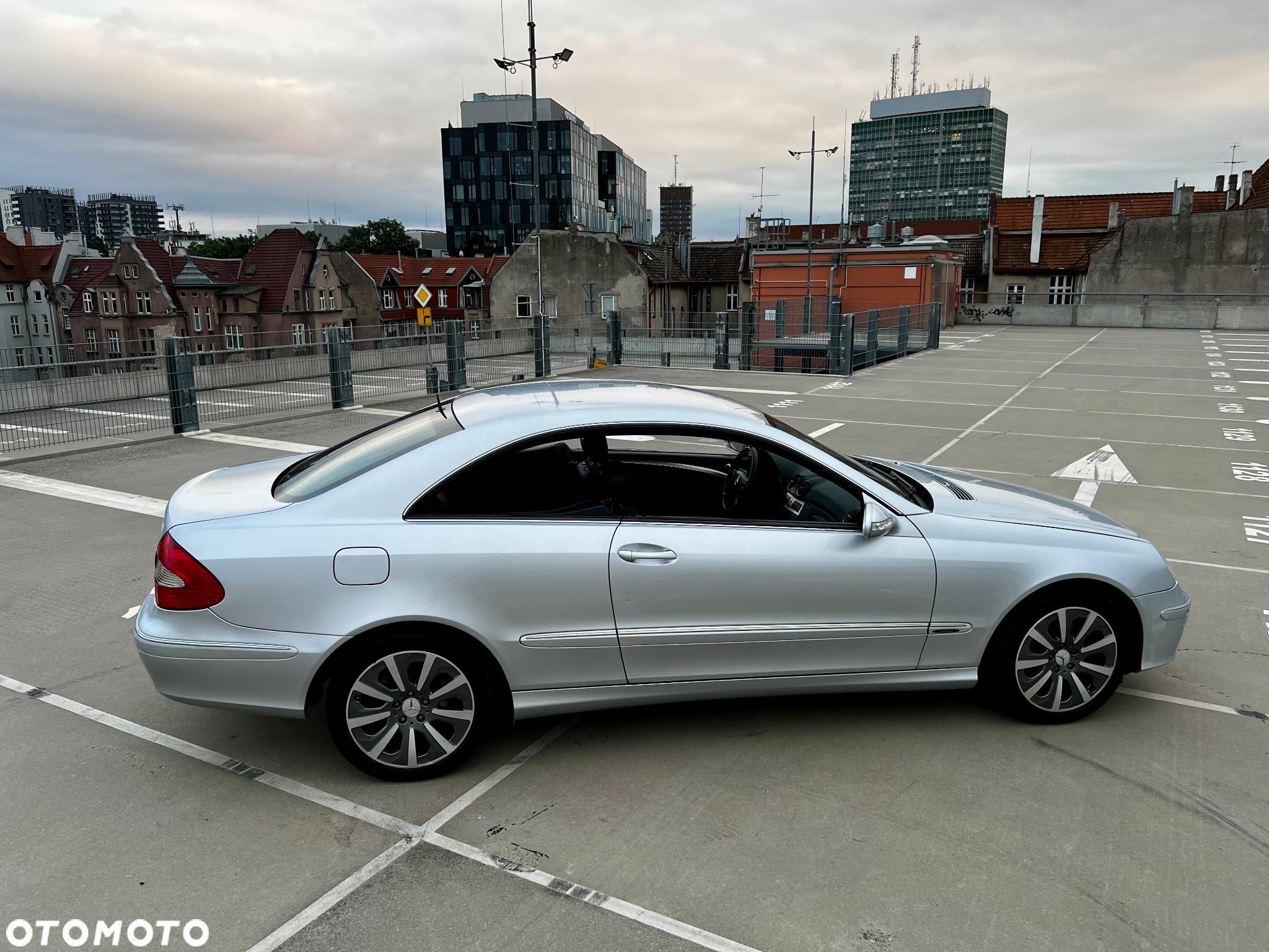 Mercedes-Benz CLK Coupe 200 Kompressor Automatik Avantgarde - 4