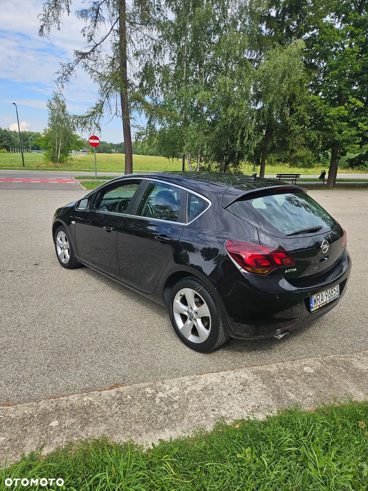 Opel Astra 1.4 T Cosmo - 3