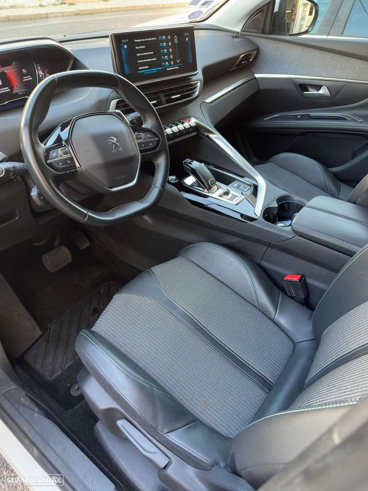 Peugeot 5008 1.2 PureTech Allure Pack EAT8 - 8