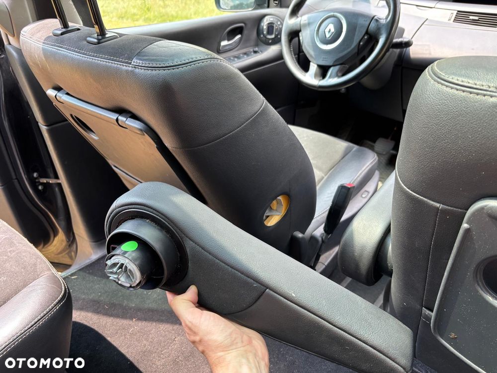 Renault Espace 2.0 dCi Initiale ESM - 11
