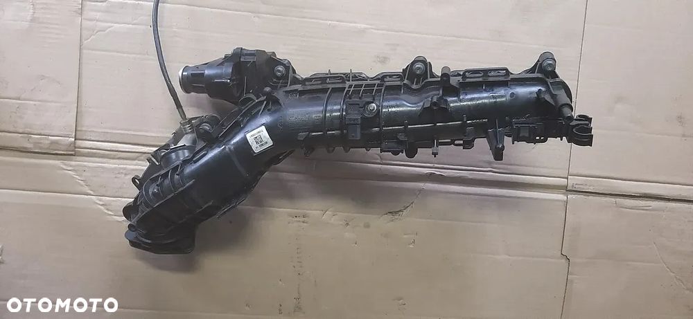 Kolektor ssący BMW F10 F20 F25 F30 2l.d B47 - 1