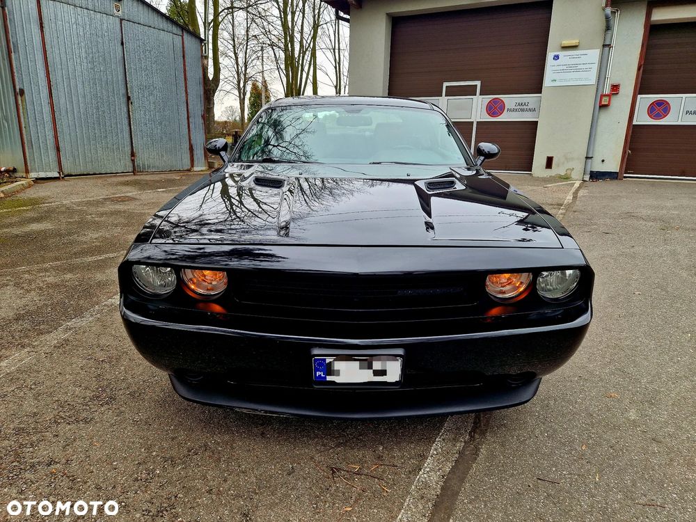 Dodge Challenger - 11