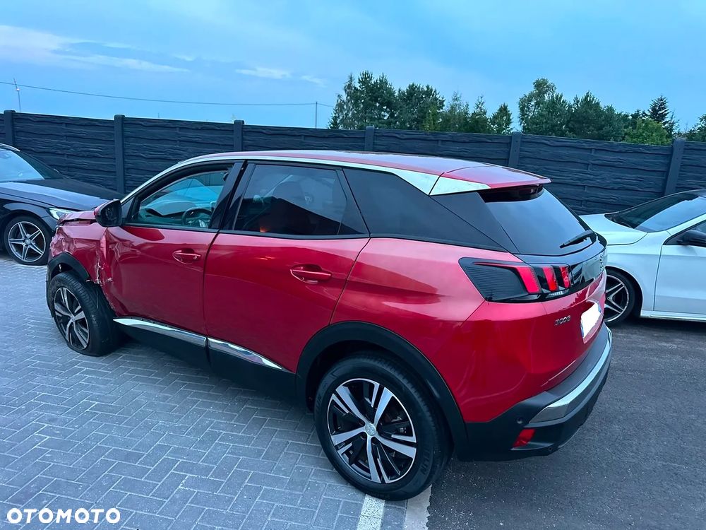 Peugeot 3008 PureTech 130 Stop & Start GPF EAT8 Allure - 36