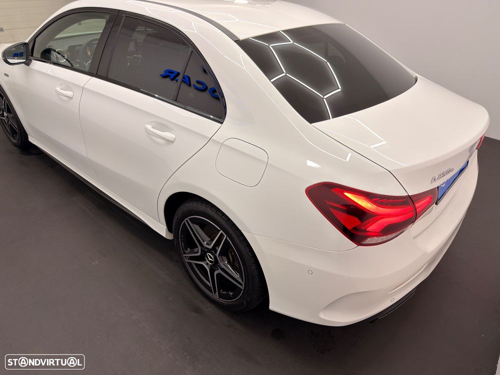 Mercedes-Benz A 250 Limousine e 8G-DCT AMG Line Advanced - 8